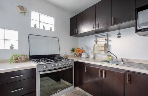 Ciudad Lopez Mateos Apartment | Casa Mexicana; Security, Malls nearby, Zona Esmeralda 10 minutes away