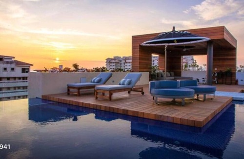 Romantic Zone Condo | Casa Paraiso - Luxury 2 Bed 3 Bath at Pavilion Lux
