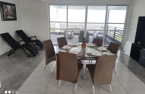 Alto Lucero Villa | Casa Playa Eugen beach house with pool