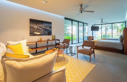 Marina Vallarta House | Casa Vallarta Summary