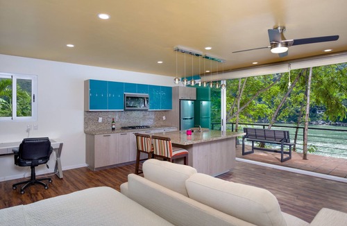 Boca de Tomatlan Cottage | Casita Armonia 1, Ocean Front Cottage