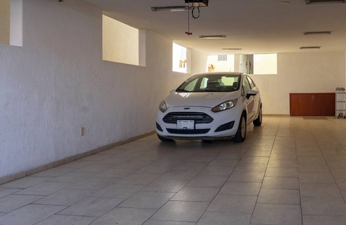 San Luis Potosi House | CENTRAL HOUSE FOR +16 PEOPLE