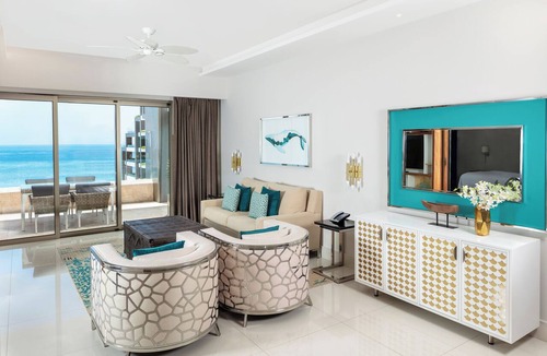 Palmilla Resort | Christmas Week Dec 20-27- Beachfront 2BR at Garza Blanca Los Cabos- Sleeps 6