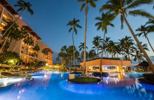 Marina Vallarta Resort | Club Regina Puerto Vallarta managed by Accor