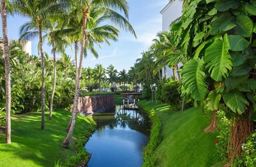 Isla Iguana Apartment | Coastal Comfort in the Mayan Palace Master Room – Vidanta Vallart