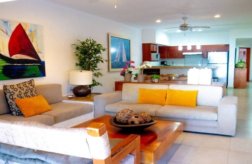 South Hotel Zone Apartment | Condo Los Tules 15-122 by Kivoya