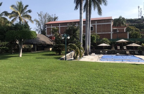 Jiutepec House | "Cuernavaca's House"