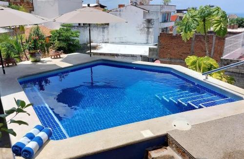 Cerro House | Curiel's Retreat Ocean View 2BR with Terrace and Heated Pool