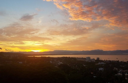 La Cruz de Huanacaxtle Villa | DELETE COMPLETELY THIS PROPERTY! I HAVE TRIED TO TAKE MY PROPERTY OFF OF VRBO!