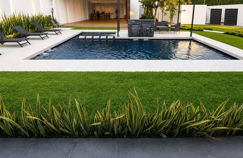 Jiutepec Apartment | Deluxe Suite : King size bed, kitchen and internet. Close to event gardens.