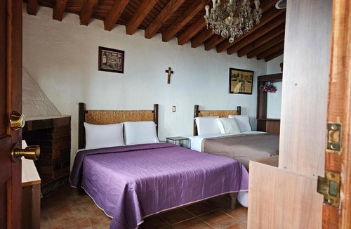 Patzcuaro Hotel | Eco Hotel Ixhi