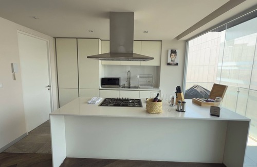 Benito Juarez Apartment | Fabulous 3-bdr 3 full bathrooms, great view, one block from WTC & Pepsi center