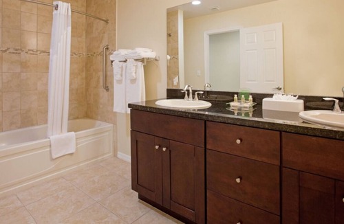 Crystal Harbour Resort | Family Getaway in Paradise! 3 Roomy Units, Outdoor Pool, Near Seven Mile Beach!