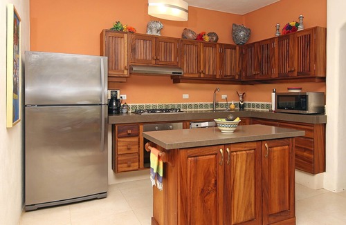 North End Apartment | ❡ ❡ Flawlessly Executed pad, close to beach GREAT LOCATION ❡ ❡