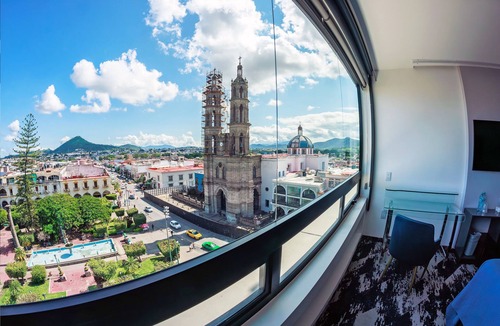 Centro Hotel | Fray Junipero Serra