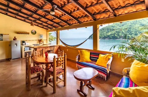 Yelapa House | Garcia Rentals Yelapa: Casita RioMar