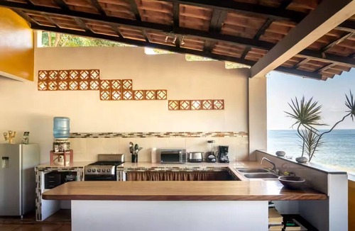 Yelapa House | Garcia Rentals Yelapa: Las Brisas del Sol with A/C