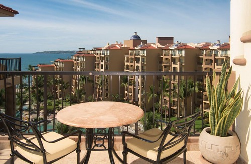 Flamingos Resort | Getaway 2BR Suite at Villa del Palmar Flamingos
