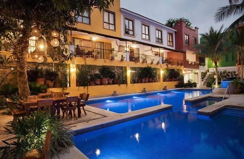 North End Apartment | Great 2BR Master Suite only 2' from Sayulita Beach