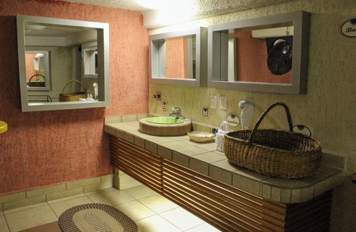 Bondies Hotel | Habitación Doble Hotel Boutique Azul Turquesa