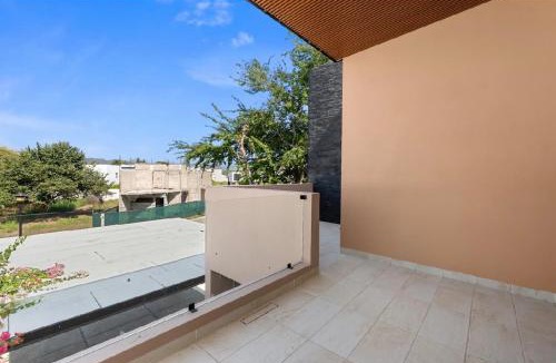 Flamingos House | Habitacion independiente baño privado seguridad24h para relajarse o trabajar