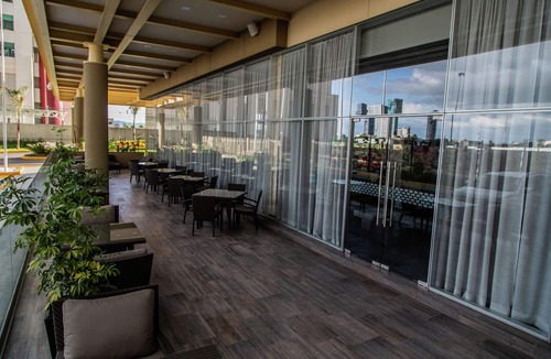 Tlaxcalancingo Hotel | Hampton Inn & Suites by Hilton Puebla