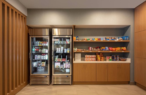 Canyon Park Hotel | Holiday Inn Express Bothell by IHG
