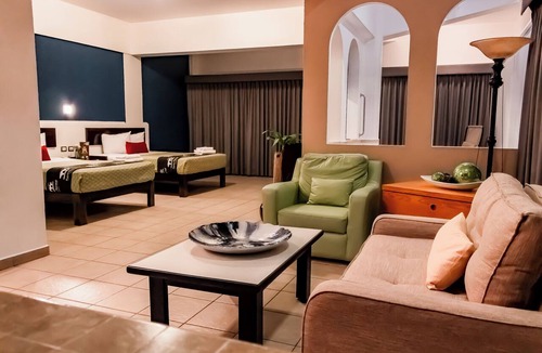 Puente Nacional Hotel | Hotel Puente Nacional & Spa