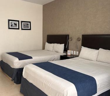 Faros Hotel | Hotel Ruiz Milán