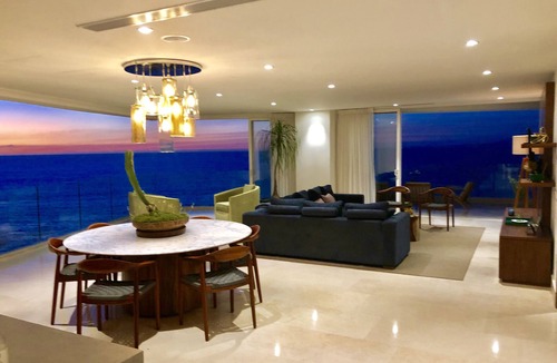Amapas Condo | INDAH SKIES 7d: Luxury Sayan Condo, Conchas Chinas Ocean Views - Private Staff