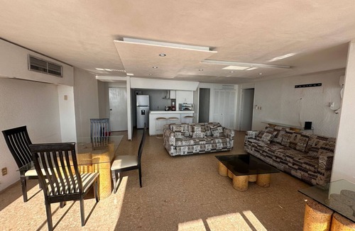 Costa Azul Apartment | La Palapa 1907: Frontal View of the Bay