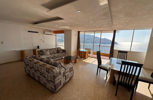 Costa Azul Apartment | La Palapa 1907: Frontal View of the Bay