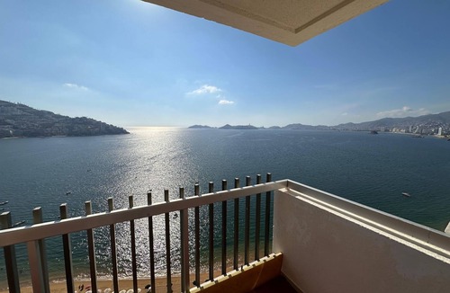 Costa Azul Apartment | La Palapa 1907: Frontal View of the Bay