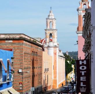 Puebla Historic Center Apartment | Le Chat Noir