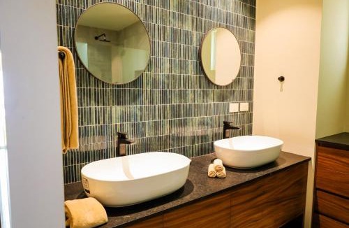 Marina Vallarta House | Luxurious 3-Bedroom Beachfront Villa in Marina Vallarta