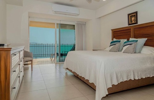 Marina Vallarta Condo | Luxurious and upgraded condominium with unparalleled ocean views!
