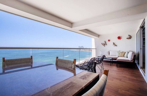 Las Glorias Apartment | Luxury 2BR Beachfront Escape | Stunning Views from Private Balconies