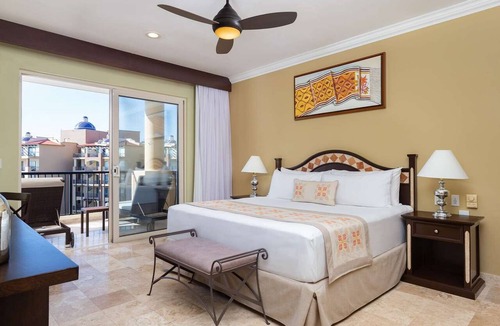 Flamingos Resort | Luxury all-inclusive 2BR/3BA oceanfront in beautiful Nuevo Vallarta