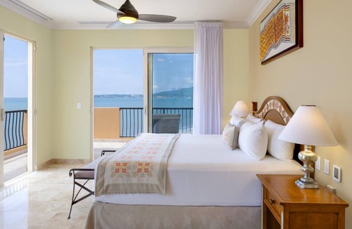 Flamingos Resort | Luxury all-inclusive 2BR/3BA oceanfront in beautiful Nuevo Vallarta