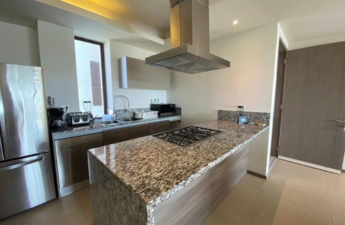 Puente del Mar Apartment | Luxury Beachfront Apartment in Acapulco Diamante - Unforgettable Stay!