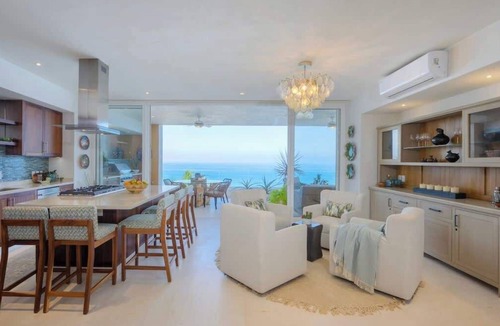 South Shore Hotel Area Condo | LUXURY BEACHFRONT CONDO VALLARTA: WHERE EMERALD CANOPIES MEET SAPPHIRE SHORES
