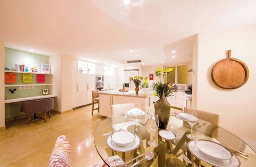 Emiliano Zapata Condo | Luxury Beachfront Condo Ocean View & Infinity Pool