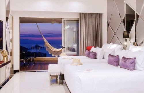 Amapas Resort | Luxury Hotel Mousai Puerto Vallarta- Studio Suite W/Private hot tub-Oceanview!