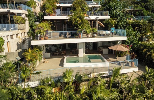 Hidalgo Villa | Luxury Oceanfront Double Villa With Pool