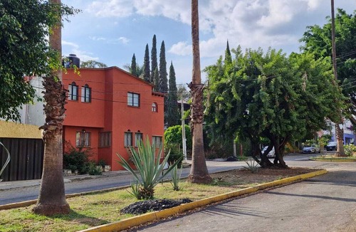 Oaxaca House | Mexico House: 6 bedrooms, 5 bathrooms—spacious and functional, ideal for a family or group