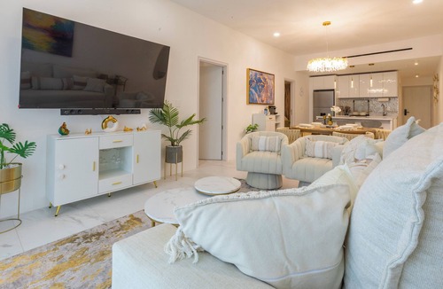 El Medano Ejidal Apartment | Modern 2-bedroom apartment in amazing Cabo San Lucas w/hot tub, pool and Gym