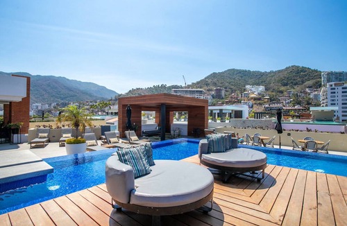 Emiliano Zapata Condo | Modern Mexican 1BR | 2 Pool, Gym & Balcony
