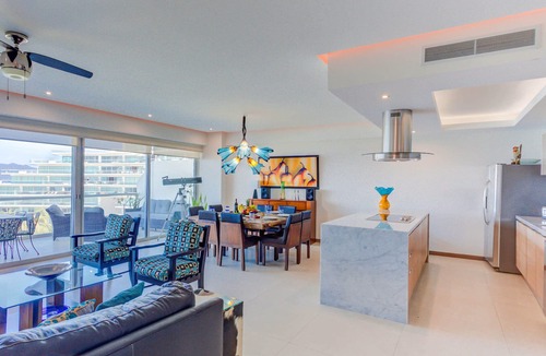 Flamingos Apartment | NEW! Seaside Splendor with Resort-Style Amenities