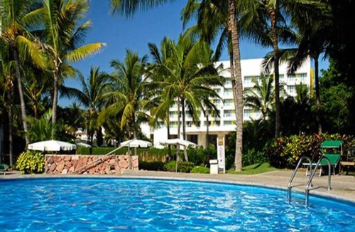 Tres Mares Hotel | Peaceful getaway at the Mayan Palace Vidanta Resort in Puerto Vallarta!