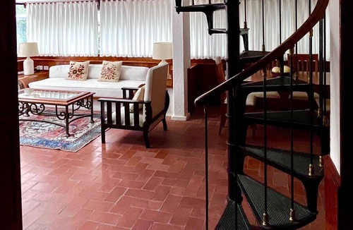 Zona Rosa Apartment | PH Belgrado 19, Mexico City, one block from El Ángel